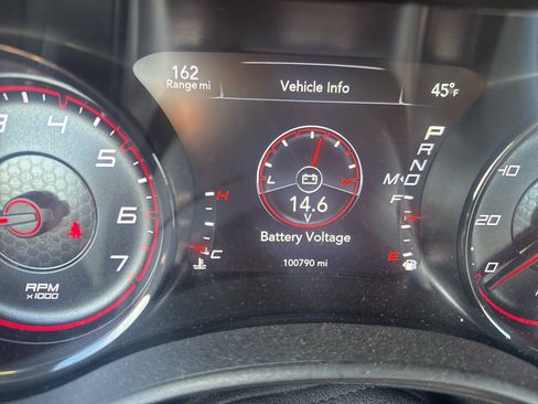 Used 2018 Dodge Charger SXT w/ Blacktop Package RWD image 24