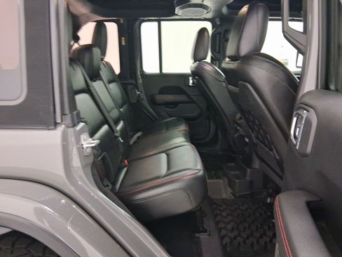Used 2021 Jeep Wrangler Unlimited Rubicon image 29