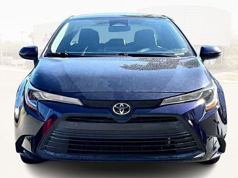 Used 2023 Toyota Corolla LE image 2