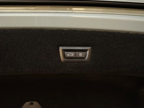 Used 2024 BMW 740i RWD image 32