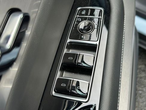 New 2026 Cadillac Vistiq Sport image 22