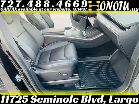 Used 2022 Tesla Model X Plaid image 18