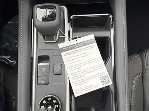 New 2026 Nissan Pathfinder SL AWD/4WD image 11