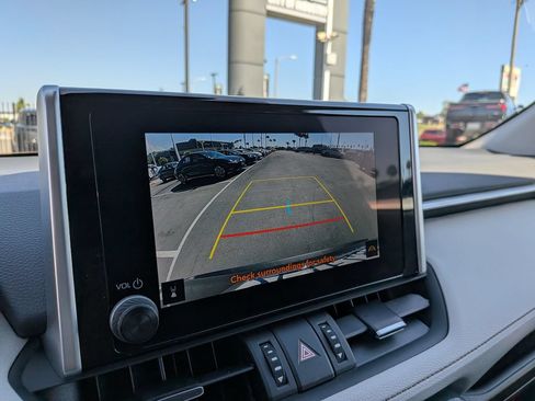 Used 2023 Toyota RAV4 XLE Premium FWD image 23