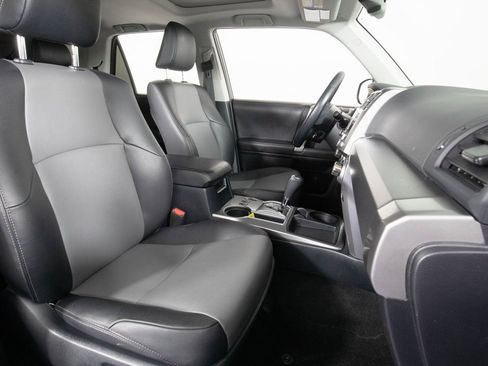 Used 2023 Toyota 4Runner SR5 Premium image 19