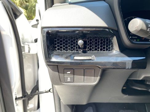 Used 2023 Honda CR-V EX-L image 14