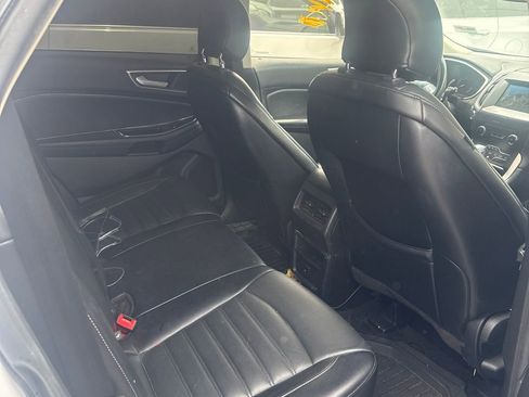 Used 2017 Ford Edge SEL w/ Equipment Group 201A FWD image 3