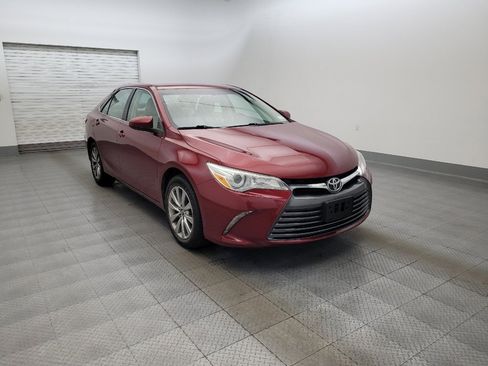 Used 2016 Toyota Camry XLE w/ Convenience Package FWD image 13