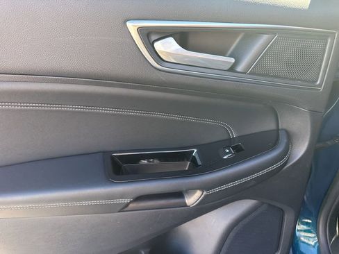 Used 2020 Ford Edge Titanium w/ Equipment Group 301A image 12