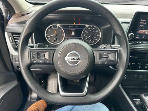 Used 2021 Nissan Rogue S FWD image 13