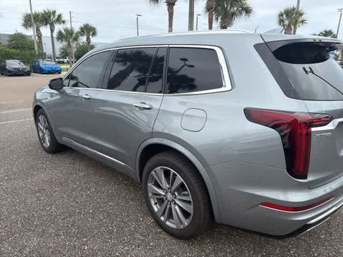 Used 2025 Cadillac XT6 Premium Luxury w/ LPO, Floor Liner Package FWD image 8