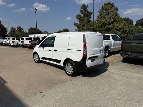 Used 2019 Ford Transit Connect XL FWD image 4