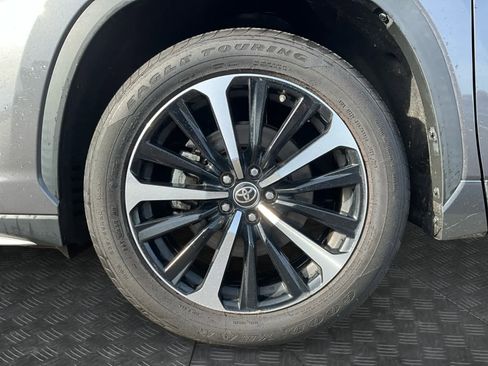 Used 2021 Toyota Highlander XSE image 12