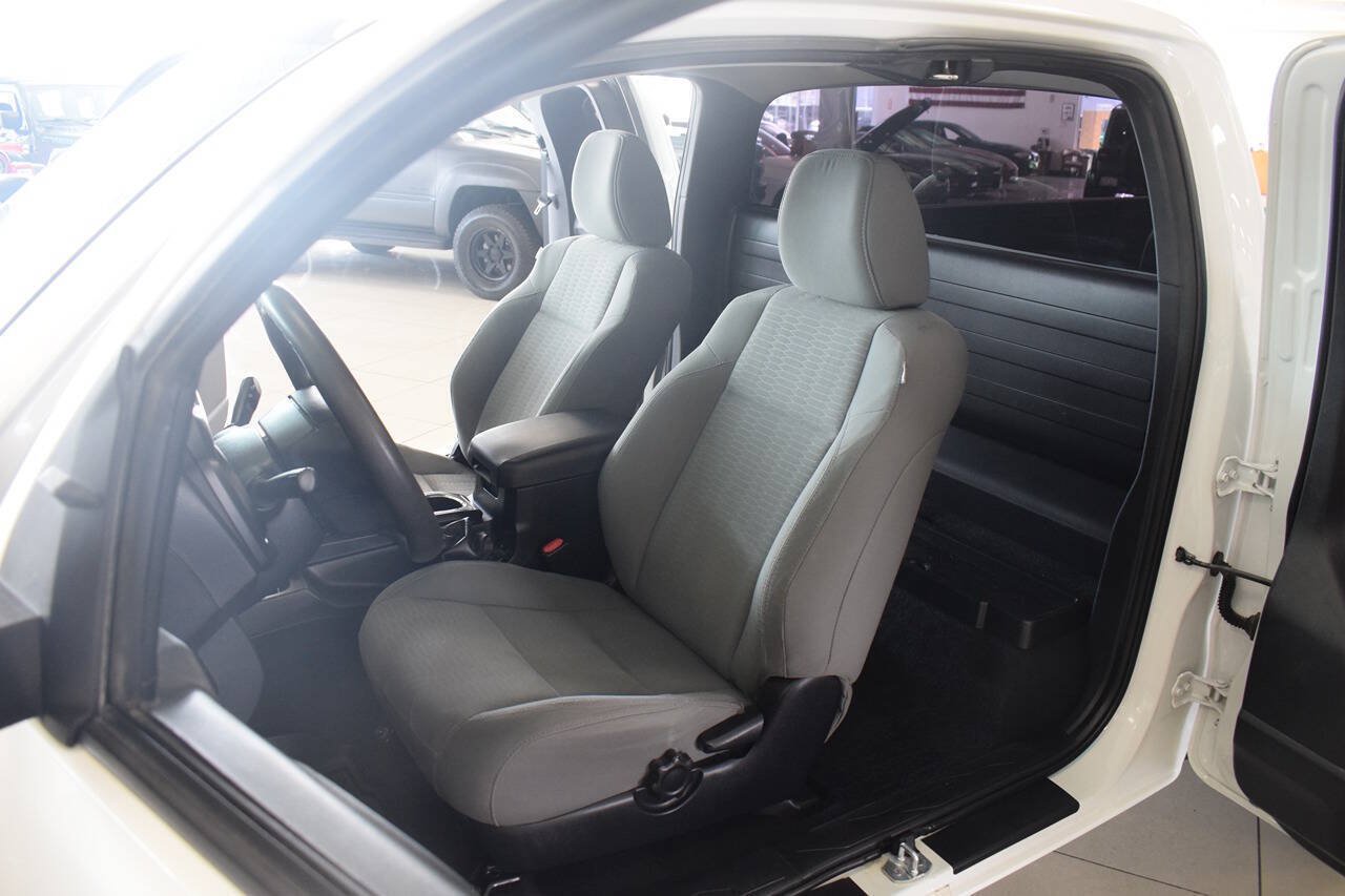 Used 2018 Toyota Tacoma SR RWD image 31