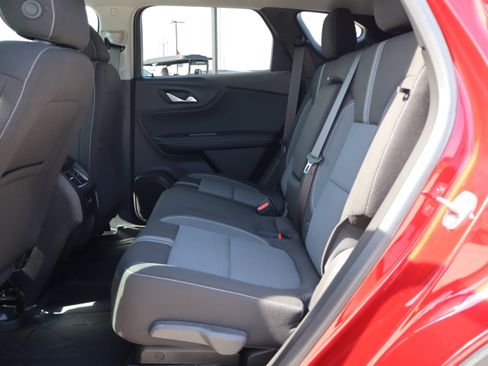 Used 2024 Chevrolet Blazer LT w/ Convenience Package FWD image 11