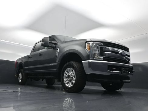 Used 2019 Ford F250 XL w/ STX Appearance Package AWD/4WD image 38