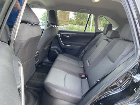 Used 2024 Toyota RAV4 XLE AWD/4WD image 16