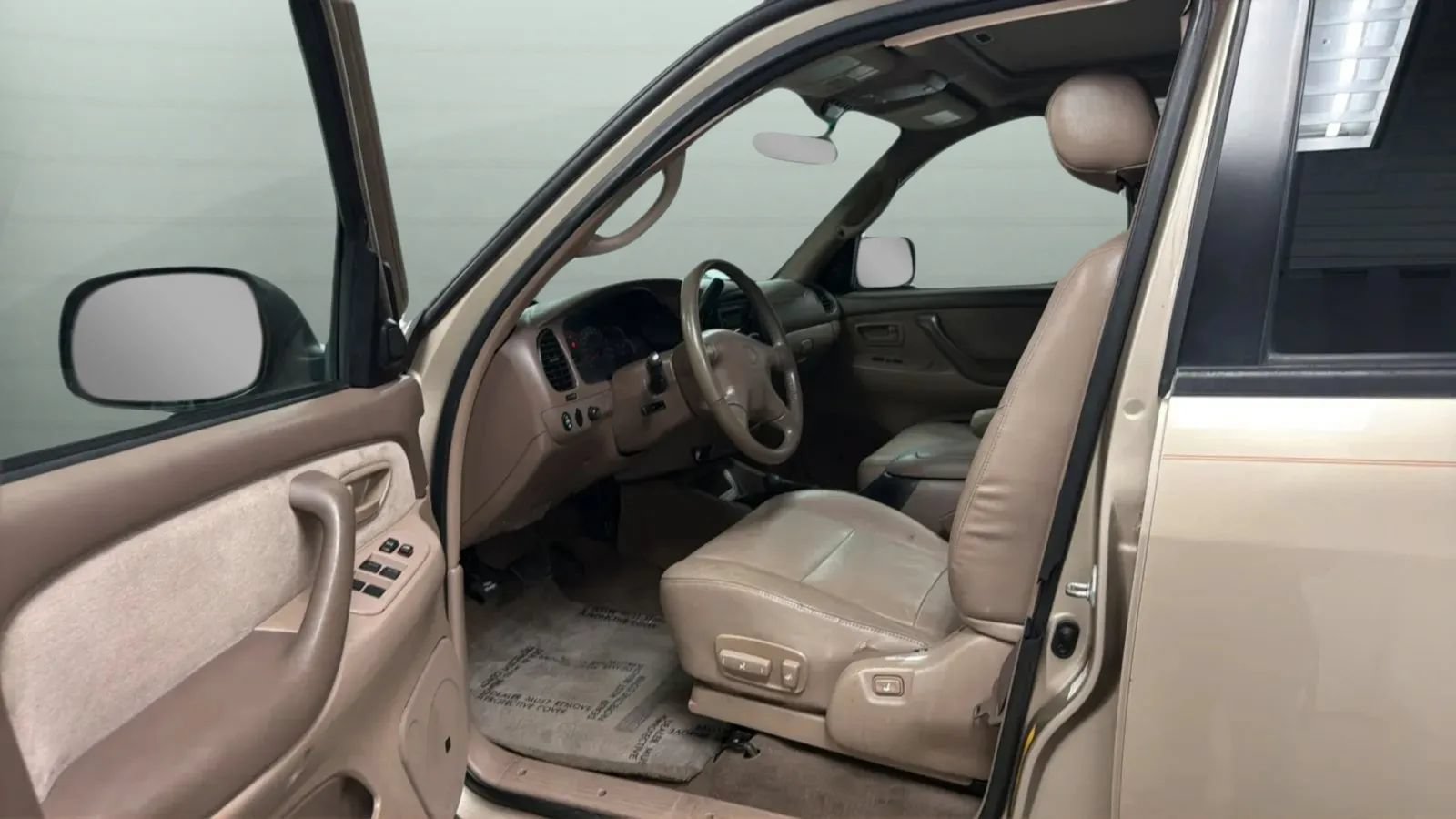 Used 2002 Toyota Sequoia SR5 w/ Preferred Pkg AWD/4WD image 19