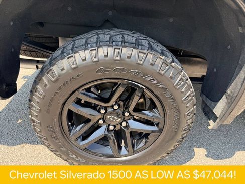 Used 2022 Chevrolet Silverado 1500 LT Trail Boss w/ LT Trail Boss Premium Package AWD/4WD image 36