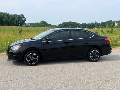 Used 2019 Nissan Sentra S FWD image 9