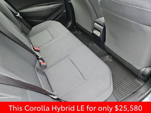 Used 2025 Toyota Corolla LE FWD image 32