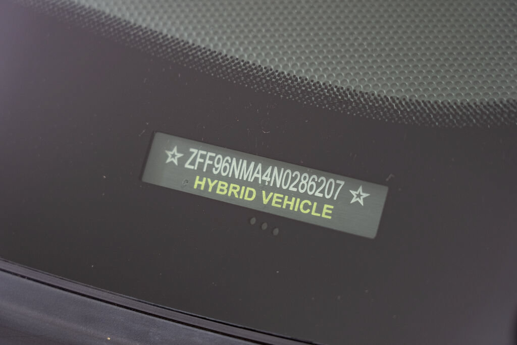Used 2022 Ferrari SF90 Spider AWD/4WD image 33