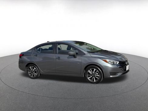Used 2025 Nissan Versa SV FWD image 2