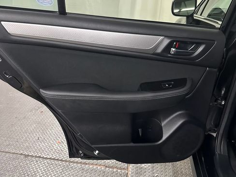 Used 2019 Subaru Outback 2.5i Premium AWD/4WD image 24