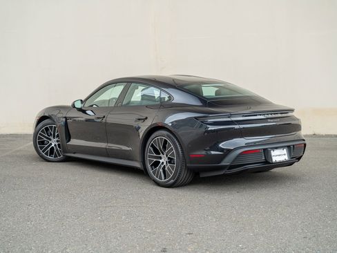 Certified 2025 Porsche Taycan AWD/4WD image 3
