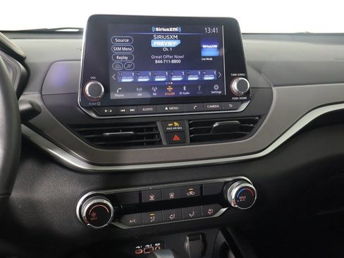 Used 2024 Nissan Altima 2.5 SR image 39