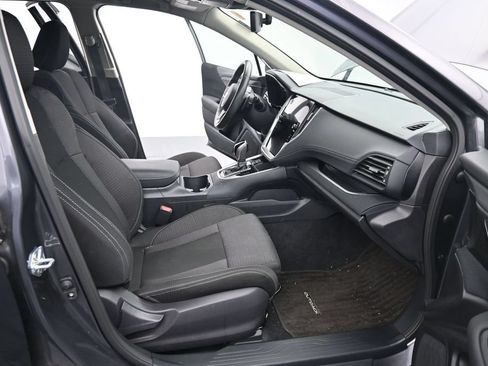 Used 2025 Subaru Outback Premium w/ Popular Package #1 AWD/4WD image 17