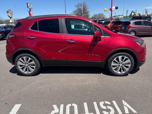 Used 2020 Buick Encore Preferred FWD image 8