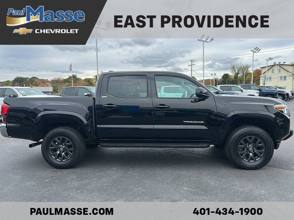 Used 2023 Toyota Tacoma SR5 AWD/4WD image 4