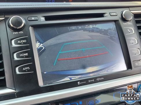 Used 2017 Toyota Highlander XLE FWD image 32