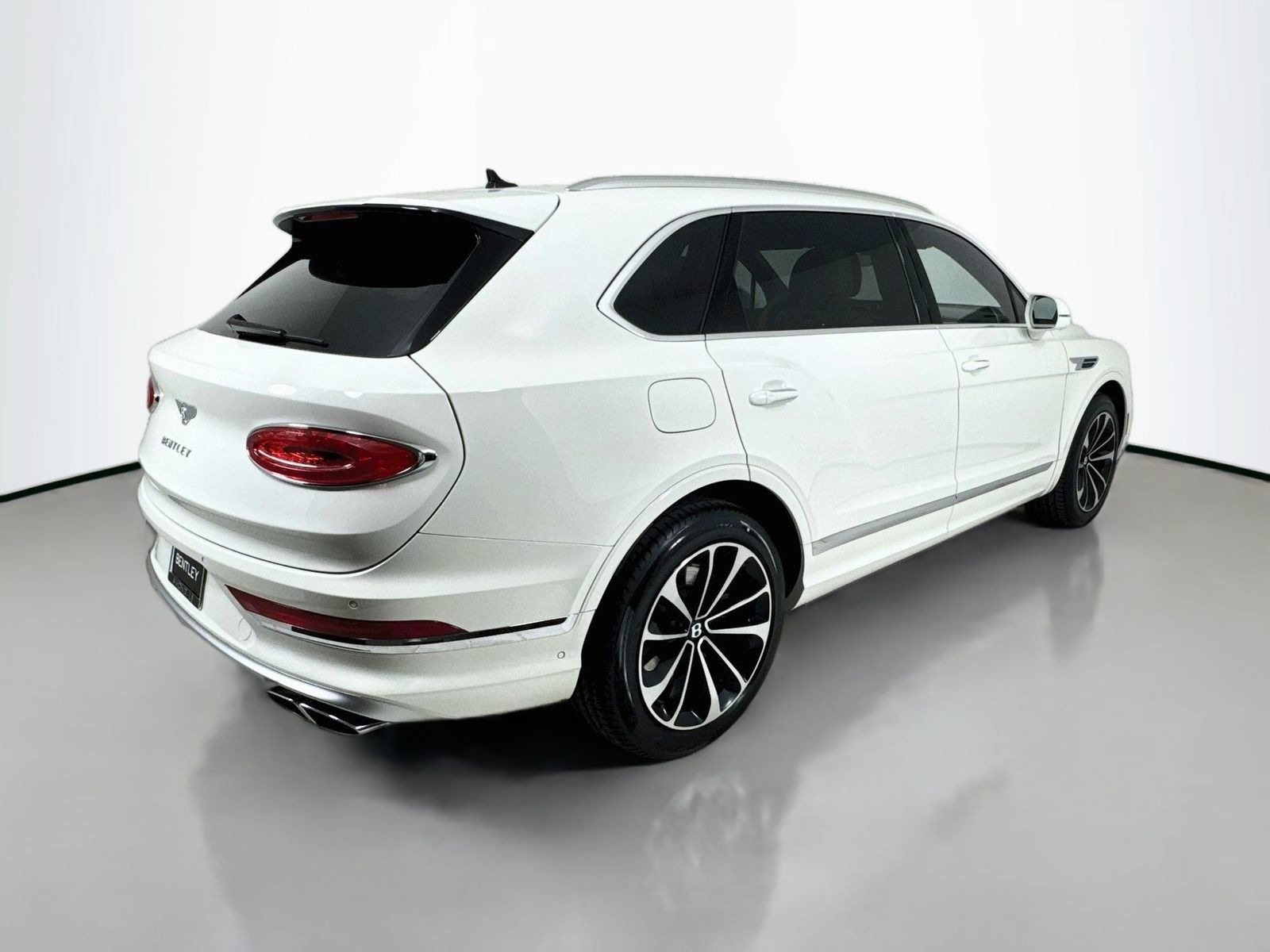 Certified 2023 Bentley Bentayga Extended Wheelbase AWD/4WD image 8