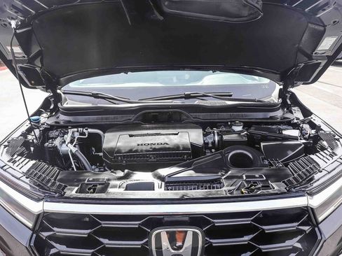 Used 2025 Honda Pilot Touring image 34