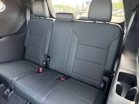 New 2026 Buick Enclave Preferred w/ Power Package FWD image 19