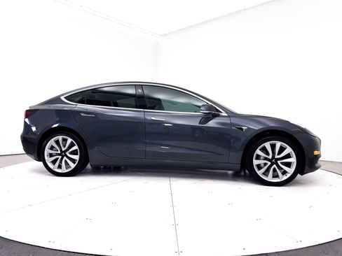 Used 2018 Tesla Model 3 Long Range RWD image 40