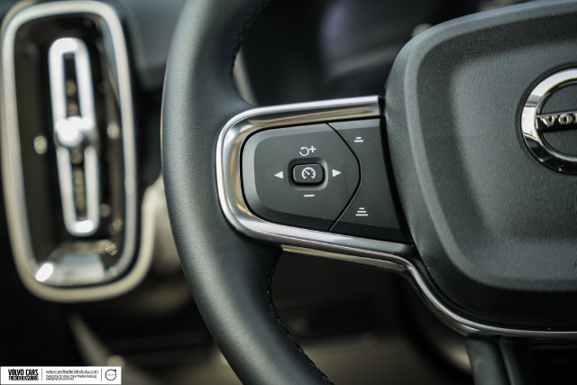 New 2026 Volvo XC40 B5 Plus w/ Climate Package AWD/4WD image 31