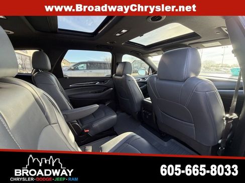 Used 2023 Buick Enclave Essence w/ Experience Buick Package image 11