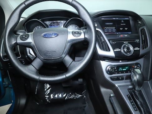 Used 2014 Ford Focus Titanium image 28