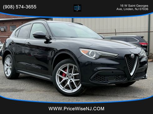 Used 2018 Alfa Romeo Stelvio Ti Sport image 1