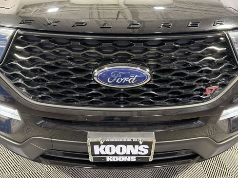 Used 2020 Ford Explorer ST w/ Premium Technology Package image 20