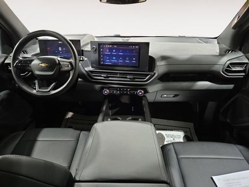 Used 2024 Chevrolet Silverado EV W/T image 3