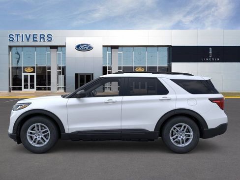 New 2026 Ford Explorer Active w/ Active Comfort Package image 3