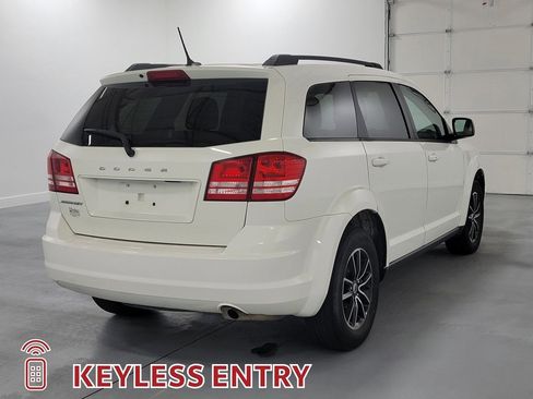 Used 2018 Dodge Journey SE w/ Popular Equipment Group image 9