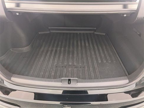 Used 2025 Toyota Crown XLE image 27