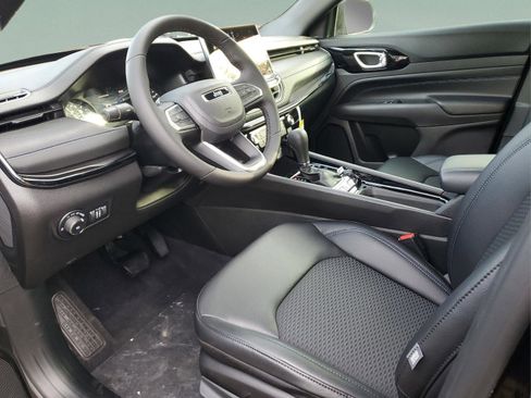 New 2026 Jeep Compass Latitude AWD/4WD image 14