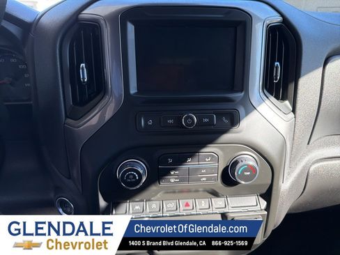 Used 2025 Chevrolet Silverado 1500 Custom image 11