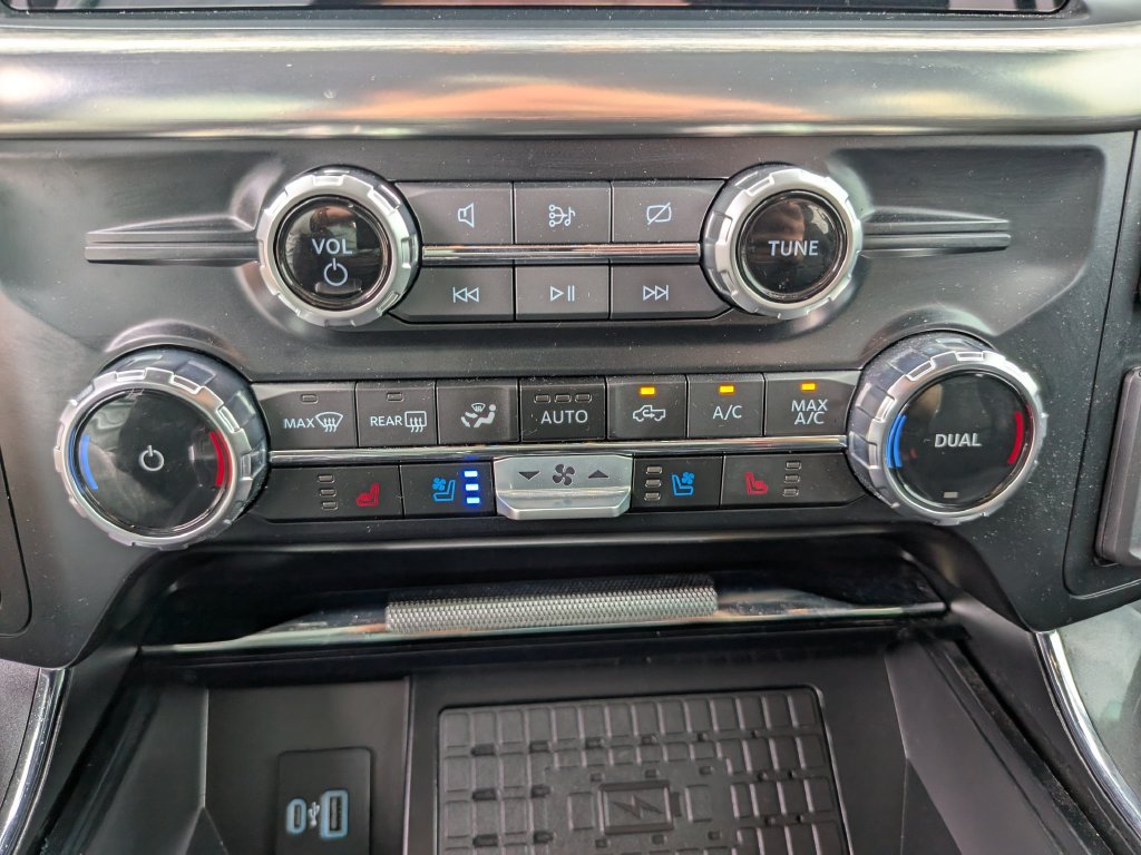 Used 2023 Ford F150 Lariat AWD/4WD image 29